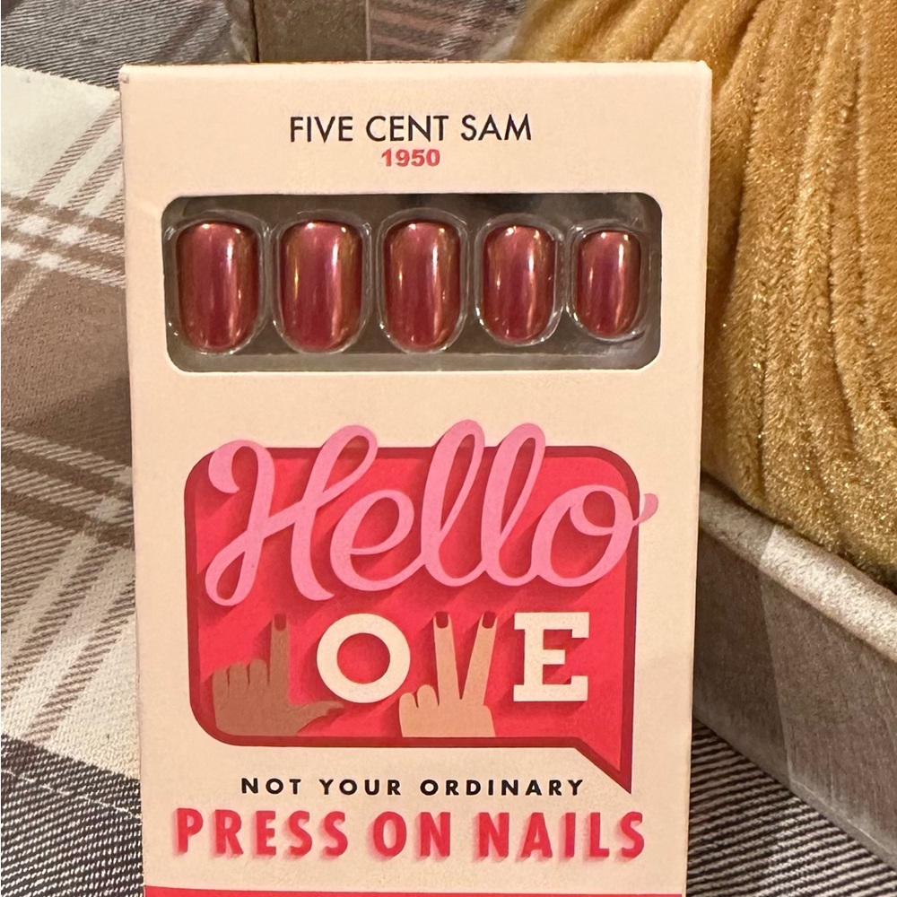 Five Cent Sam Hello Love Press On Nails - Pink